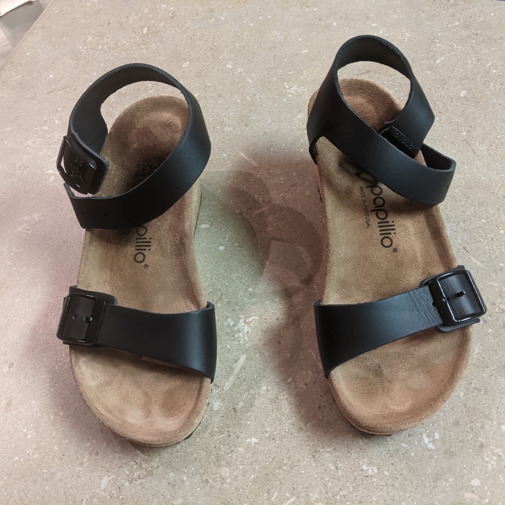 Brand Papillo size 38/7.5 leather black sandals
